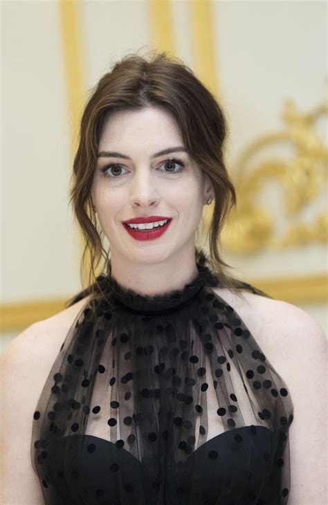 anne hathaway xxx